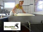 Bauckhof Käserei -Quark beim abrtropfen